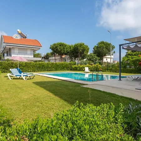 Olinda Villa *