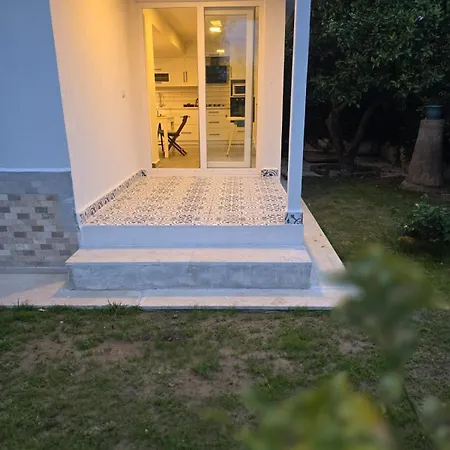 Olinda Villa *